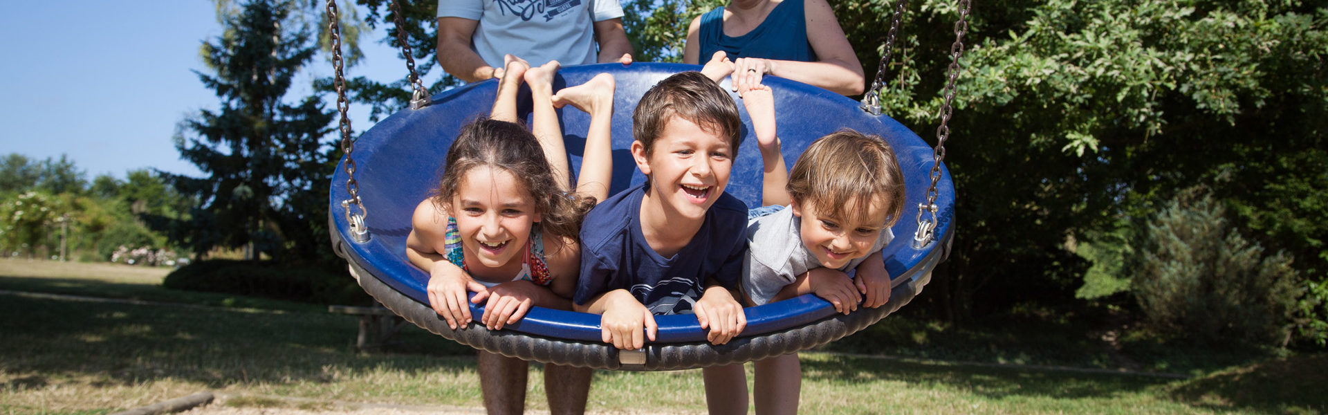 Balançoire enfant et parents