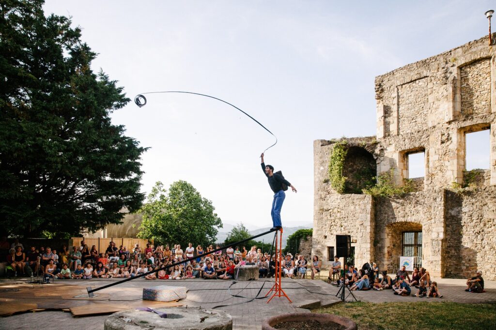cuivre et caoutchouc, spectacle compagnie les Cieux galvanisés