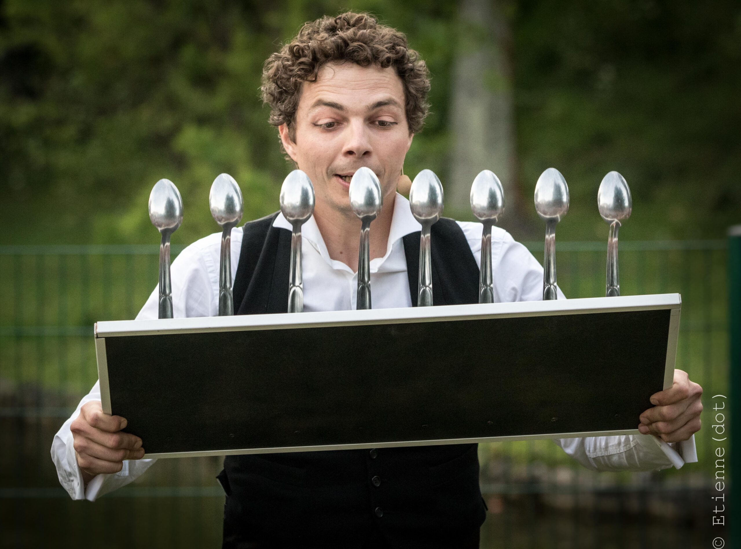 Champagne ! // Gentleman Jongleur | Jardins de Brocéliande