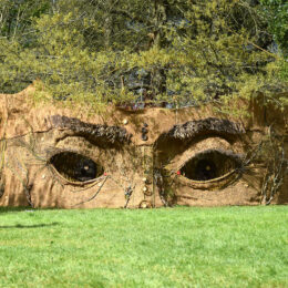 œuvre monumentale aux Jardins de Brocéliande