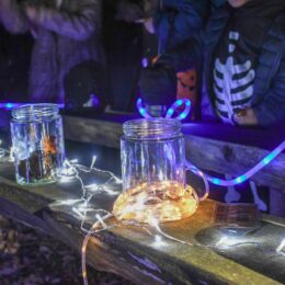enfants, sortie halloween, les 5 sens