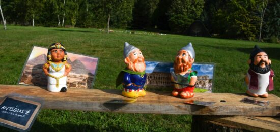nains de jardin gaulois et Cléopâtre